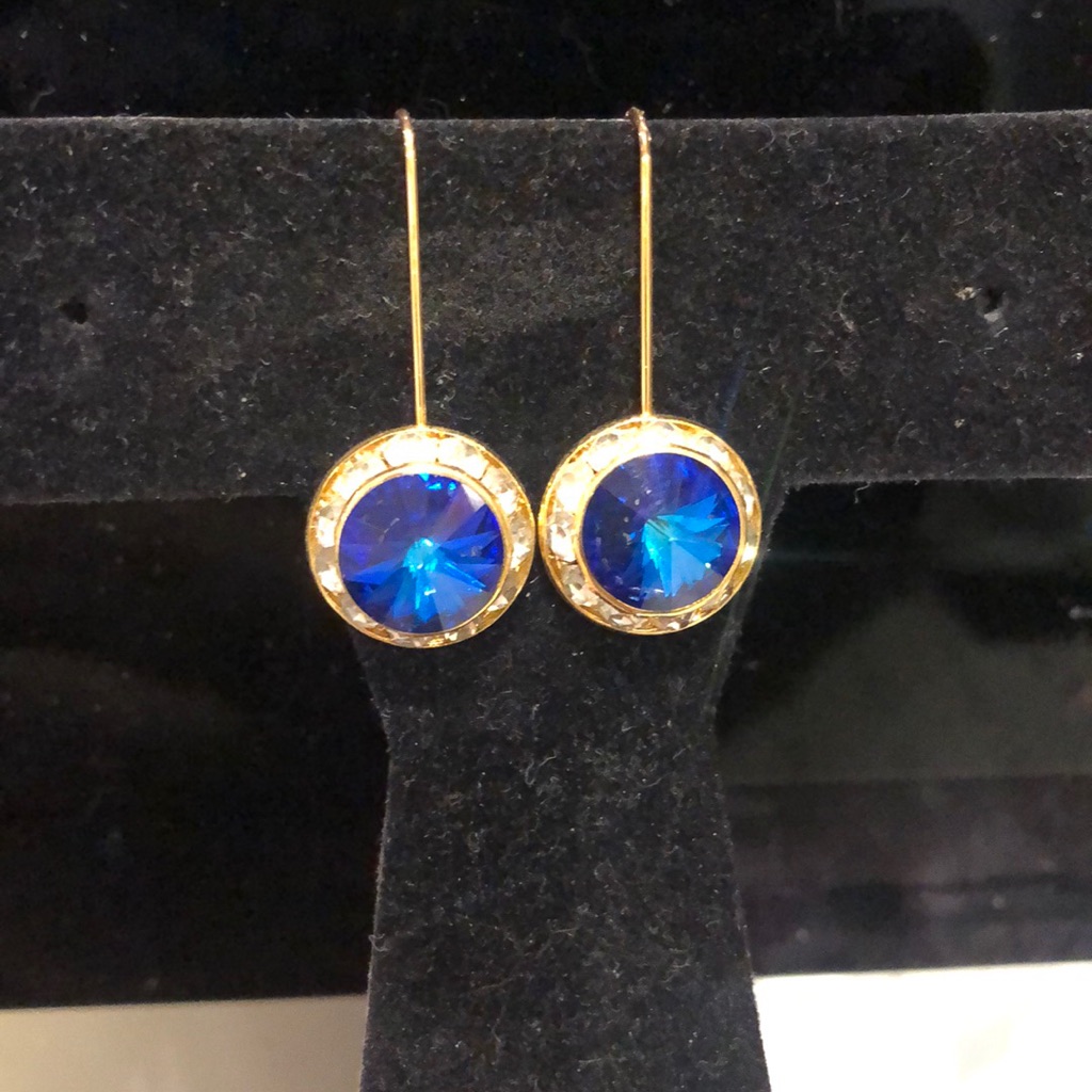 Sapphire Blue Crystals On An Elongated Wire-Nwt